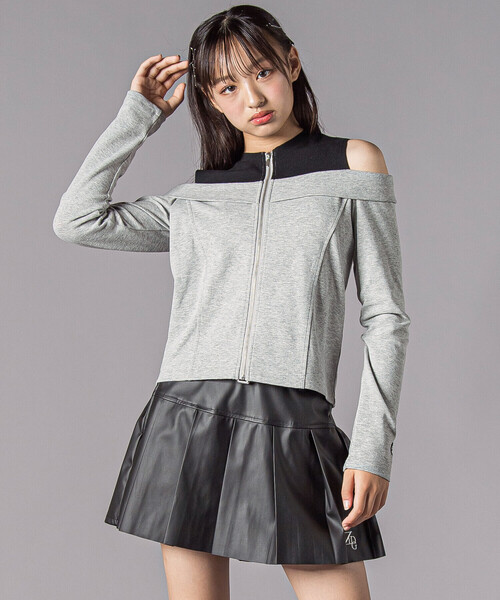 ZIDDY（ジディ）の「オフショルダージップトップス(130~160cm)（Tシャツ/カットソー・キッズ・グレー/ブラック・130cm/FREE/150cm/140cm）」の3枚目の写真