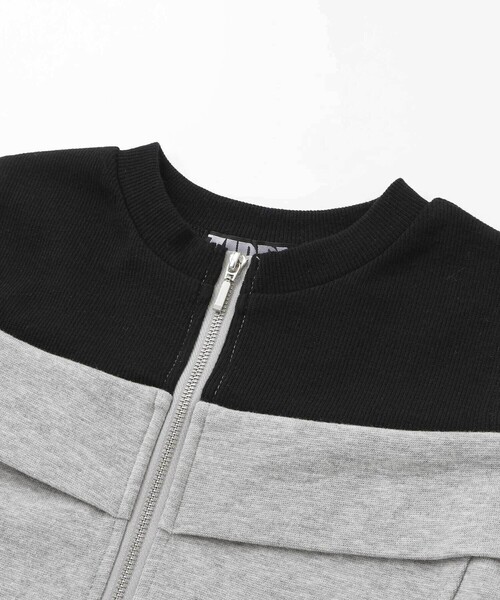 ZIDDY（ジディ）の「オフショルダージップトップス(130~160cm)（Tシャツ/カットソー・キッズ・グレー/ブラック・130cm/FREE/150cm/140cm）」の6枚目の写真