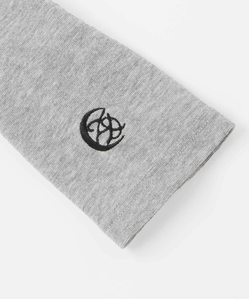 ZIDDY（ジディ）の「オフショルダージップトップス(130~160cm)（Tシャツ/カットソー・キッズ・グレー/ブラック・130cm/FREE/150cm/140cm）」の4枚目の写真