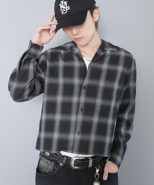 SPINNS(スピンズ)の「短丈オンブレチェックシャツ/ネルシャツ/レイヤード/ショート丈(シャツ/ブラウス・メンズ・ブラック/グリーン/レッド/チャコール・ONESIZE)」の2枚目の写真