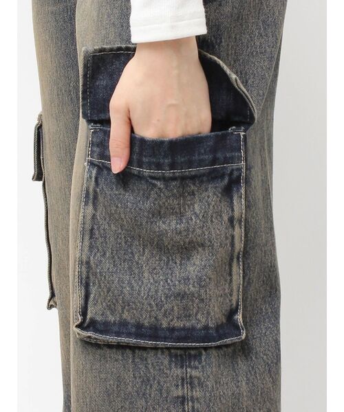 GYDA（ジェイダ）の「ハイウエスト CUT OUT CARGOワイトデニムパンツ（デニムパンツ・レディース・ブラック/インディゴブルー・SMALL/MEDIUM）」の13枚目の写真