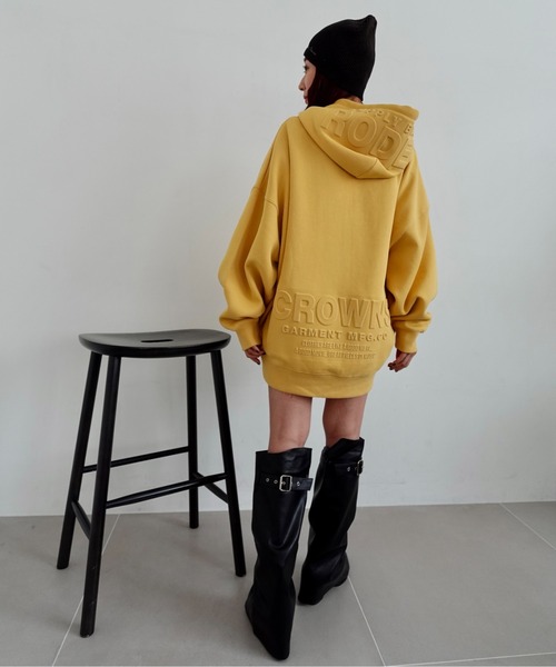 RODEO CROWNS WIDE BOWL（ロデオクラウンズワイドボウル）の「エンボスBIG ZIPパーカー（パーカー・レディース・イエロー/ブラック/カーキ/グレー×ホワイト/ブラウン/オフホワイト/ライム・FREE）」の7枚目の写真