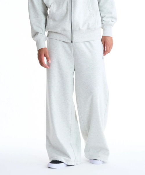 ELEMENT(エレメント)の「【直営店限定】ELEMENT メンズ STRAIGHT SWEAT WR ロングパンツ 【2025年秋冬モデル】/エレメント撥水防風加工ワイドシルエット裾ドローコード付きウエストゴムスウェットパンツ(スウェットパンツ・メンズ・ブラック/ホワイト系その他・X-LARGE/LARGE/MEDIUM)」の4枚目の写真