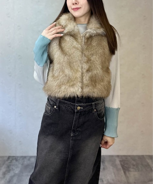 Per sist ence（パーシエンス）の「フェイクファーショート丈ジレ（その他アウター・レディース・グレイッシュベージュ/ライトベージュ/ブラック/グレー/ブラウン/ベージュ・ONE SIZE）」の18枚目の写真