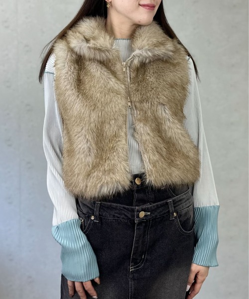 Per sist ence（パーシエンス）の「フェイクファーショート丈ジレ（その他アウター・レディース・グレイッシュベージュ/ライトベージュ/ブラック/グレー/ブラウン/ベージュ・ONE SIZE）」の17枚目の写真
