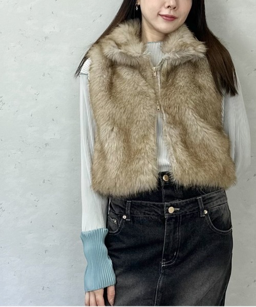Per sist ence（パーシエンス）の「フェイクファーショート丈ジレ（その他アウター・レディース・グレイッシュベージュ/ライトベージュ/ブラック/グレー/ブラウン/ベージュ・ONE SIZE）」の19枚目の写真
