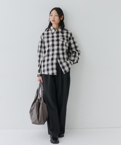 NUJOH(ヌゾ)の「Plaid Relaxed Shirt / チェックリラックスシャツ(シャツ/ブラウス・レディース・ブラック/ブラウン・FREE)」の15枚目の写真