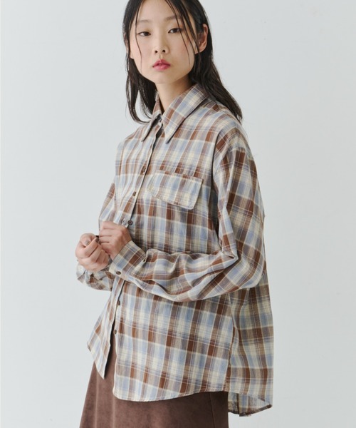 NUJOH(ヌゾ)の「Plaid Relaxed Shirt / チェックリラックスシャツ(シャツ/ブラウス・レディース・ブラック/ブラウン・FREE)」の11枚目の写真