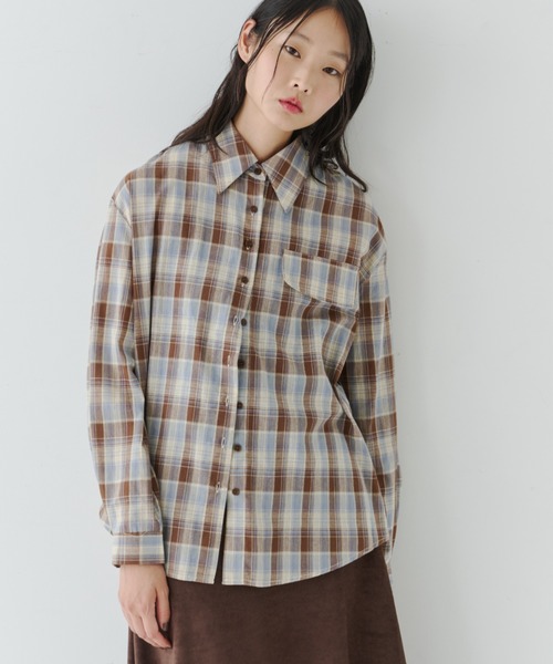 NUJOH(ヌゾ)の「Plaid Relaxed Shirt / チェックリラックスシャツ(シャツ/ブラウス・レディース・ブラック/ブラウン・FREE)」の10枚目の写真