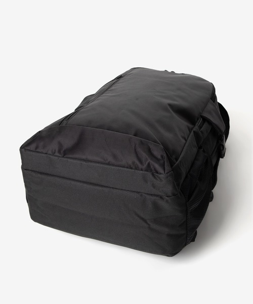 UNKNOWN&Co.（アンノウンアンドコー）の「UNKOWN&Co. / WATERPROOF 撥水バックパック 超軽量500g台 PC収納 18L（バックパック/リュック・メンズ・ブラック・FREE）」の7枚目の写真