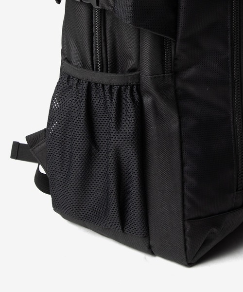 UNKNOWN&Co.（アンノウンアンドコー）の「UNKOWN&Co. / WATERPROOF 撥水バックパック 超軽量500g台 PC収納 18L（バックパック/リュック・メンズ・ブラック・FREE）」の12枚目の写真