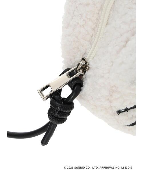 Te chichi TERRASSE（テチチテラス）の「【HELLO KITTY】モチーフボアミニバッグ（ハンドバッグ・レディース・オフホワイト/ベージュ・F）」の19枚目の写真