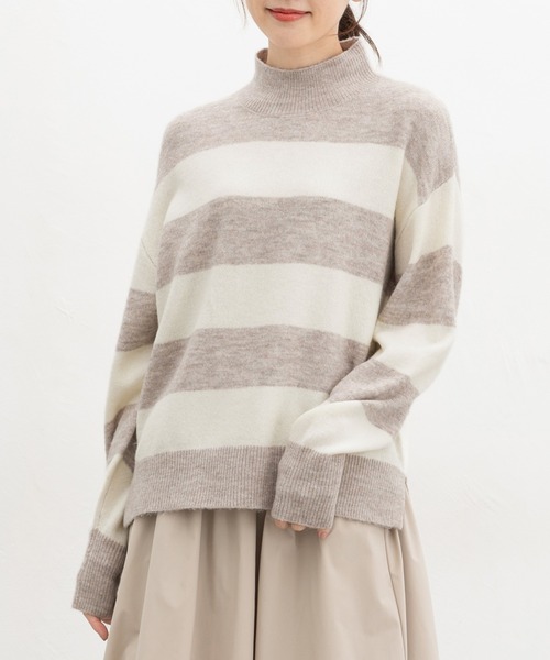 Honeys(ハニーズ)の「【軽ふわっニット】ハイネックニット(ニット/セーター・レディース・オートミール/ブルー系/ベージュ系その他/グリーン系/ベージュ系/ブラック系その他/パープル系・L/LL/M/S)」の3枚目の写真