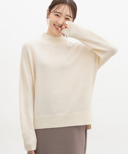 Honeys(ハニーズ)の「【軽ふわっニット】ハイネックニット(ニット/セーター・レディース・オートミール/ブルー系/ベージュ系その他/グリーン系/ベージュ系/ブラック系その他/パープル系・L/LL/M/S)」の10枚目の写真