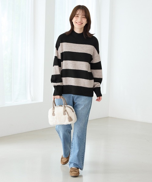 Honeys(ハニーズ)の「【軽ふわっニット】ハイネックニット(ニット/セーター・レディース・オートミール/ブルー系/ベージュ系その他/グリーン系/ベージュ系/ブラック系その他/パープル系・L/LL/M/S)」の19枚目の写真