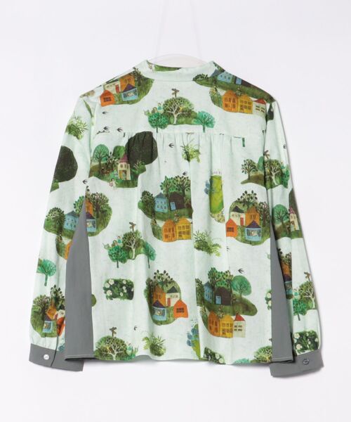 SUPER HAKKA（スーパーハッカ）の「SUPER　HAKKA×サクマ　ユウコ　「ある日の森の街」／「この葉の青い鳥」プリントシャツブラウス（シャツ/ブラウス・レディース・グリーン/ベージュ・FREE）」の3枚目の写真