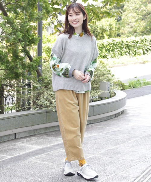 SUPER HAKKA（スーパーハッカ）の「SUPER　HAKKA×サクマ　ユウコ　「ある日の森の街」／「この葉の青い鳥」プリントシャツブラウス（シャツ/ブラウス・レディース・グリーン/ベージュ・FREE）」の5枚目の写真