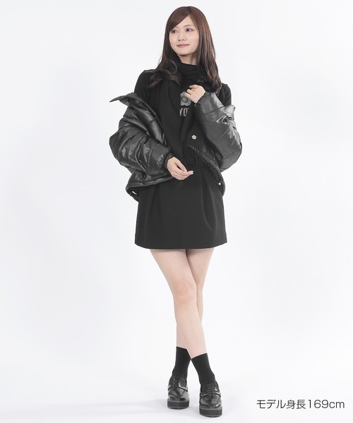 MARY QUANT（マリークワント）の「シンプルロゴニット プルオーバー（ニット/セーター・レディース・ブルー/ブラック/ホワイト/レッド/グリーン・M）」の13枚目の写真