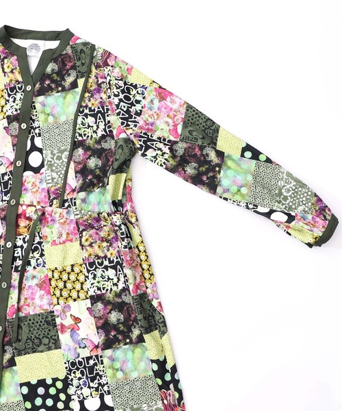 ScoLar（スカラー）の「153676：パッチワーク風総柄ドロスト前開きワンピース（ワンピース・レディース・ブラック/カーキ・M）」の8枚目の写真