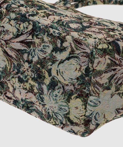 GANNI（ガニー）の「Shopper XXL Print Tapestry Reversible（トートバッグ・レディース・その他・ONESIZE）」の5枚目の写真