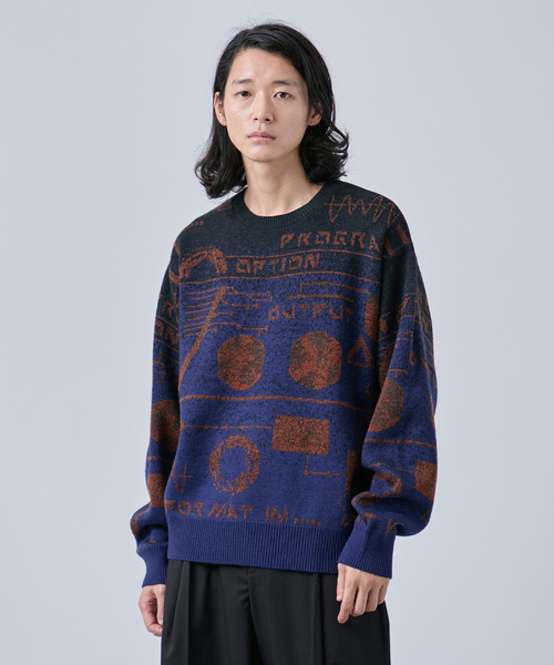 B.C STOCK(ベーセーストック)の「LO-FI ジャガードクルーネックニット(ニット/セーター・メンズ・ベージュ/ブラック系その他/ネイビー・MEDIUM/LARGE)」の3枚目の写真