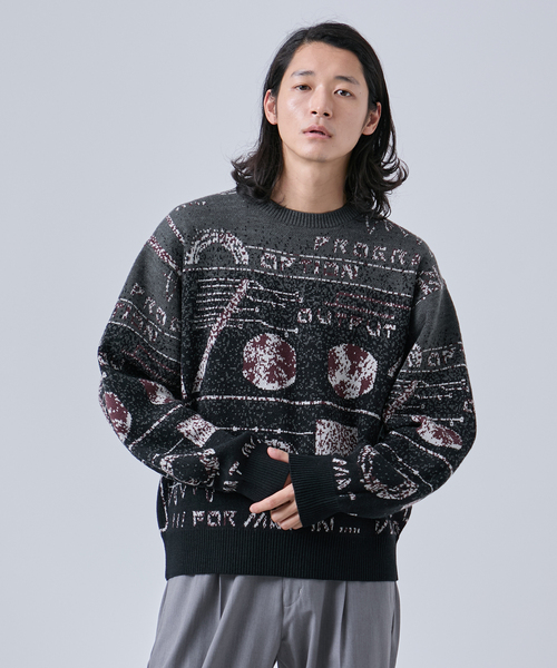 B.C STOCK(ベーセーストック)の「LO-FI ジャガードクルーネックニット(ニット/セーター・メンズ・ベージュ/ブラック系その他/ネイビー・MEDIUM/LARGE)」の5枚目の写真