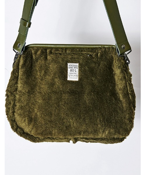 RUMCHE（ラムシェ）の「Remake Military Shoulder Bag / リメイクミリタリーショルダーバッグ（ショルダーバッグ・レディース・カーキ・FREE）」の2枚目の写真