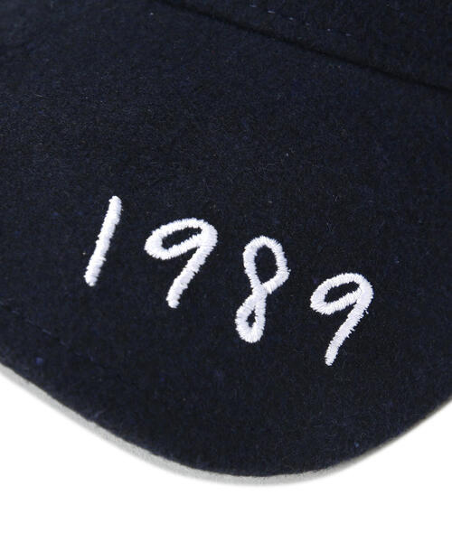 PEARLY GATES（パーリーゲイツ）の「【PEARLY GATES】ロゴ刺繍起毛キャップ (UNISEX)（キャップ・レディース・ホワイト/ネイビー・FREE）」の6枚目の写真