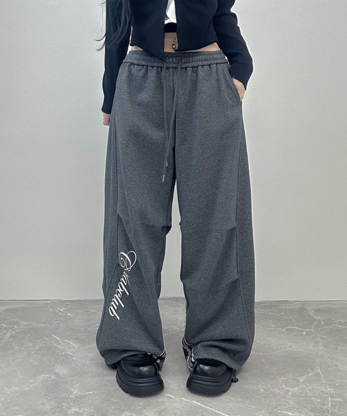 FOLLOWIN(フォロウィン)の「【裏起毛】レタリングロゴレース ワイドスウェットパンツ(スウェットパンツ・レディース・チャコールグレー/ブラック・FREE)」の20枚目の写真