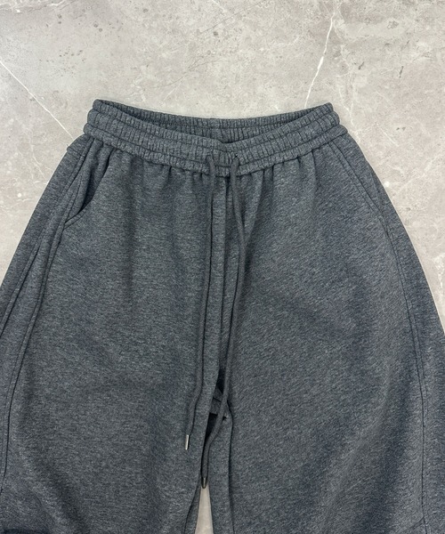 FOLLOWIN(フォロウィン)の「【裏起毛】レタリングロゴレース ワイドスウェットパンツ(スウェットパンツ・レディース・チャコールグレー/ブラック・FREE)」の8枚目の写真