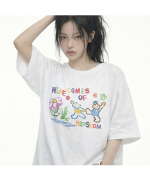 [ユニセックス]ヒアカムズオブドローイング半袖Tシャツ_2カラー