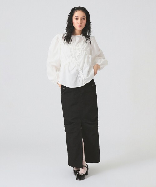 GHOSPELL(ゴスペル)の「GHOSPELL / Caro Asymmetric Top(シャツ/ブラウス・レディース・オフホワイト・SMALL)」の2枚目の写真