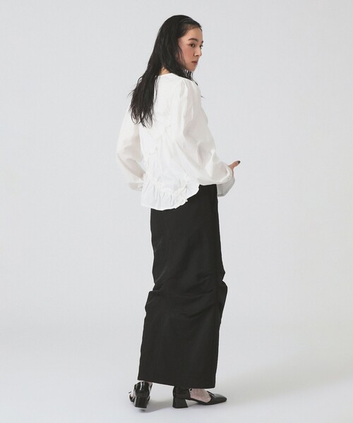 GHOSPELL(ゴスペル)の「GHOSPELL / Caro Asymmetric Top(シャツ/ブラウス・レディース・オフホワイト・SMALL)」の4枚目の写真