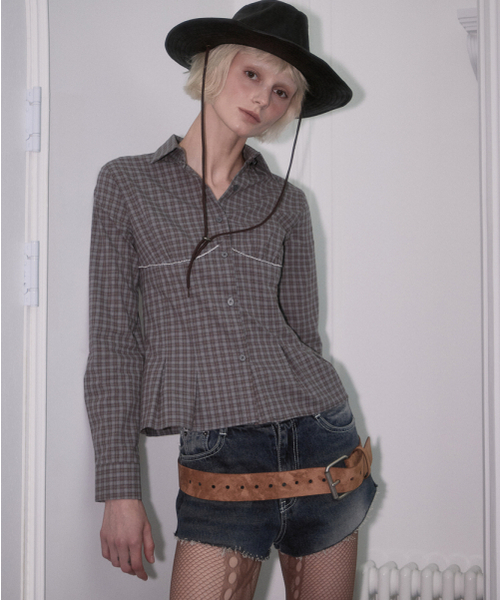 ROSEFRANTZ（ロゼフランツ）の「Lace Line Pintuck Shirt [Brown]（シャツ/ブラウス・レディース・ブラウン・SMALL/MEDIUM）」の11枚目の写真