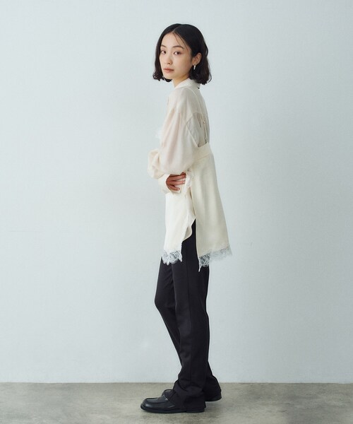 CODE A（コードエー）の「lingerie mood lace cami（シャツ/ブラウス・レディース・ライトグレー/ライトイエロー系・00）」の11枚目の写真