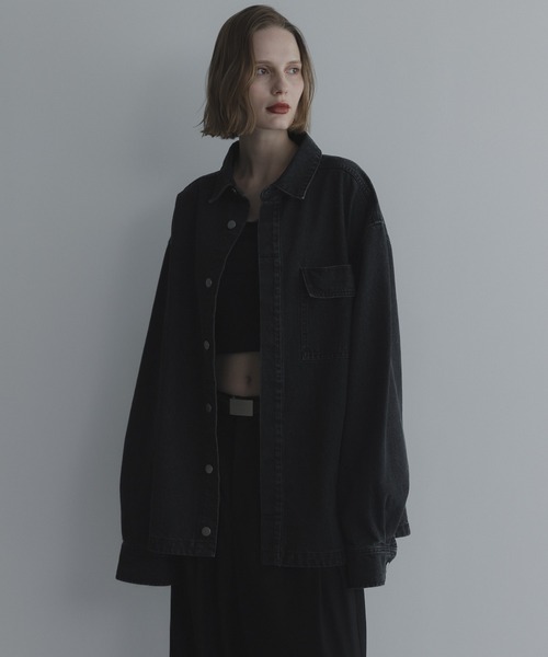 remer（リメール）の「モダンオーバーサイズ デニムジャケット - MODERN OVERSIZED DENIM JACKET（デニムジャケット・メンズ・サックスブルー/ブラック・X-SMALL/SMALL/MEDIUM/LARGE）」の5枚目の写真
