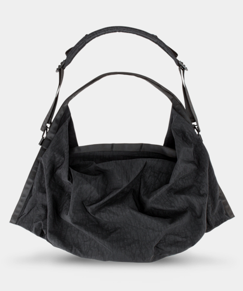 MONSTER REPUBLIC(モンスターリパブリック)の「BIGGER 2WAY CROSS BAG / BLACK(メッセンジャーバッグ・レディース・ブラック・FREE)」の5枚目の写真