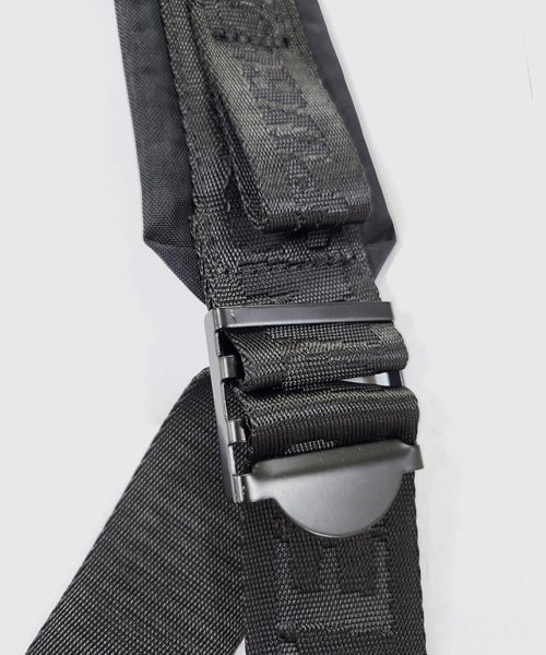 MONSTER REPUBLIC(モンスターリパブリック)の「BIGGER 2WAY CROSS BAG / BLACK(メッセンジャーバッグ・レディース・ブラック・FREE)」の12枚目の写真