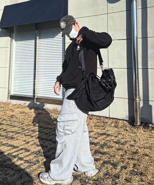 MONSTER REPUBLIC(モンスターリパブリック)の「BIGGER 2WAY CROSS BAG / BLACK(メッセンジャーバッグ・レディース・ブラック・FREE)」の20枚目の写真
