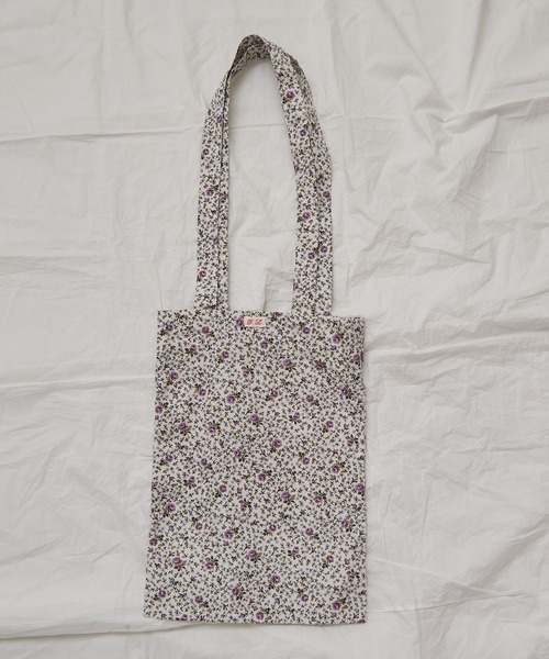 fig Ｌondon（フィグロンドン）の「Wendy bag（トートバッグ・レディース・ブラック/アイボリー・FREE）」の3枚目の写真