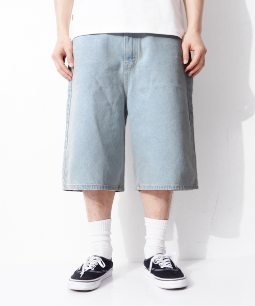 QT8 GARMENTS(キューティーエイトガーメント)の「LB Denim Wide Bermuda Shorts (Ice Blue)(その他パンツ・レディース・その他・MEDIUM/LARGE/X-LARGE)」の1枚目の写真