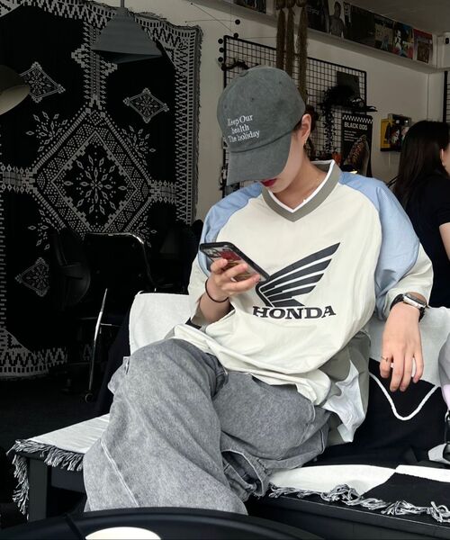 PHYPS MOTORCYCLE(フィップスモーターサイクル)の「Speed Track nylon T-shirt Beige(Tシャツ/カットソー・レディース・その他・LARGE/MEDIUM/SMALL/X-LARGE/XX-LARGE)」の5枚目の写真