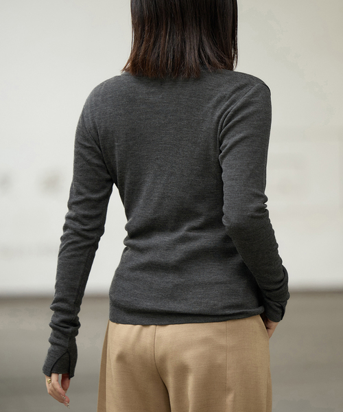 IENA LA BOUCLE(イエナラブークル)の「IENA LA BOUCLE ウールテレコカーディガン(カーディガン/ボレロ・レディース・チャコールグレー/レッド・FREE)」の5枚目の写真