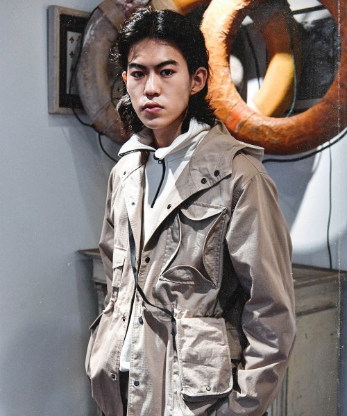 VDR（ブイディアール）の「PILOT WINDBREAK [Warm Sand]（ミリタリージャケット・メンズ・その他・MEDIUM/LARGE）」の2枚目の写真