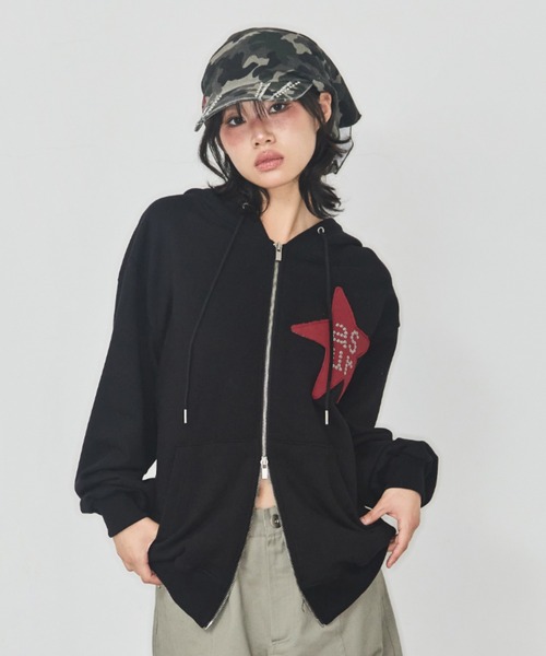 as you are(アズユーアー)の「◇ASYOUARE◇ブランド直輸入正規品/スター パッチ オーバーフィット フーディー ジップアップ STAR PATCH OVERFIT HOODIE ZIP-UP(パーカー・レディース・アイボリー/ブラック・S/M)」の1枚目の写真