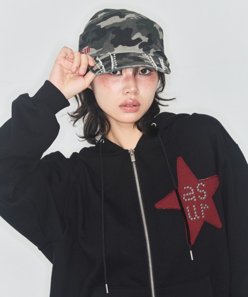 as you are(アズユーアー)の「◇ASYOUARE◇ブランド直輸入正規品/スター パッチ オーバーフィット フーディー ジップアップ STAR PATCH OVERFIT HOODIE ZIP-UP(パーカー・レディース・アイボリー/ブラック・S/M)」の10枚目の写真
