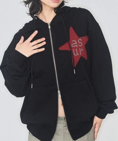 as you are(アズユーアー)の「◇ASYOUARE◇ブランド直輸入正規品/スター パッチ オーバーフィット フーディー ジップアップ STAR PATCH OVERFIT HOODIE ZIP-UP(パーカー・レディース・アイボリー/ブラック・S/M)」の7枚目の写真