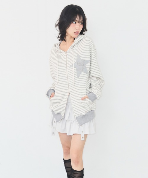 as you are(アズユーアー)の「◇ASYOUARE◇ブランド直輸入正規品/スター パッチ オーバーフィット フーディー ジップアップ STAR PATCH OVERFIT HOODIE ZIP-UP(パーカー・レディース・アイボリー/ブラック・S/M)」の15枚目の写真