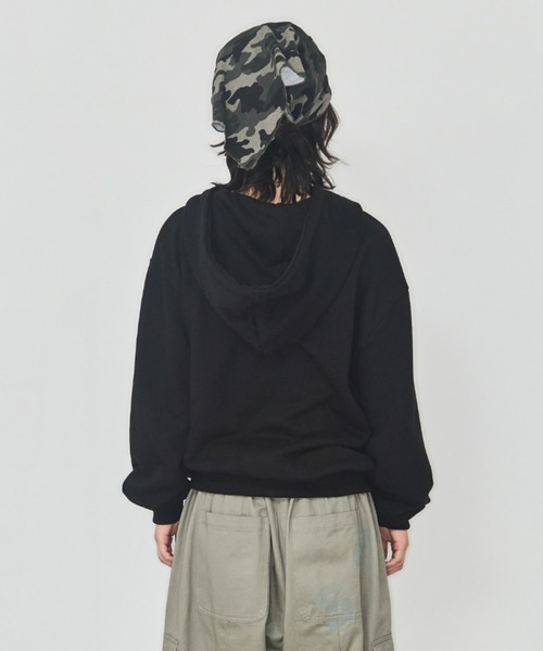 as you are(アズユーアー)の「◇ASYOUARE◇ブランド直輸入正規品/スター パッチ オーバーフィット フーディー ジップアップ STAR PATCH OVERFIT HOODIE ZIP-UP(パーカー・レディース・アイボリー/ブラック・S/M)」の22枚目の写真