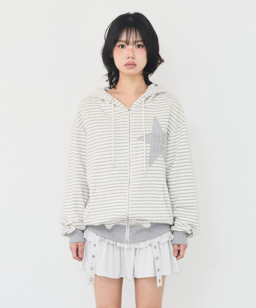as you are(アズユーアー)の「◇ASYOUARE◇ブランド直輸入正規品/スター パッチ オーバーフィット フーディー ジップアップ STAR PATCH OVERFIT HOODIE ZIP-UP(パーカー・レディース・アイボリー/ブラック・S/M)」の18枚目の写真